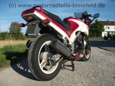 Kawasaki_GPZ_500_S_rosa-weiss_60PS_EX_500_A_-_wie_EN_KLE_ER_500_ER-5_50.jpg