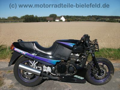 Kawasaki_GPX_600_R_schwarz-blau_ZX600C_Unfall_gepflegt_-_wie_GPZ_GPX_ZX_500_600_750_900_R_A_B_C_68.jpg