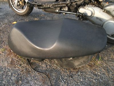 Aprilia_LEONARDO_125_150_ZD4MB_Roller_Scooter_wie_Scarabeo_Cargo_SR_50_125_150_ST_39.jpg