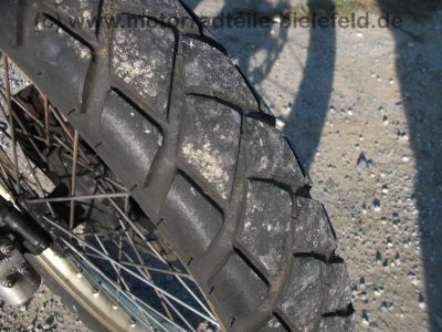 Honda_XL_600_V_Transalp_PD06_rot-weiss_METZELER_Hauptstaender_-_wie_PD10_XRV_650_750_RD03_RD04_81.jpg
