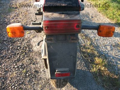 Kawasaki_GPZ_750_UT_rot_KZ_750_A1_A2_ZX_750_A_-_wie_Z_KZ_GPz_LTD_400_550_750_1100_UT_E_A_B_126.jpg