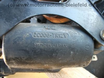 Kawasaki_GPZ_750_UT_rot_KZ_750_A1_A2_ZX_750_A_-_wie_Z_KZ_GPz_LTD_400_550_750_1100_UT_E_A_B_30.jpg