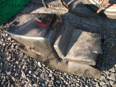 Kawasaki_GPZ_750_UT_rot_KZ_750_A1_A2_ZX_750_A_-_wie_Z_KZ_GPz_LTD_400_550_750_1100_UT_E_A_B_45.jpg