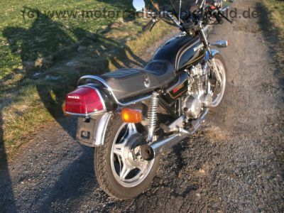 Honda_CB_650_RC03_schwarz_original_2_Hd__-_wie_C_Custom_RC05_RC08_Nighthawk_CB_750_KZ_RC01_RC04_51.jpg