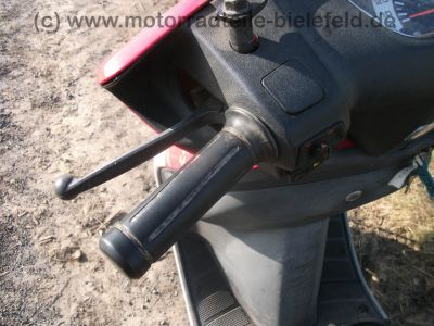 Honda_SJ_50_Bali_AF32_rot_EZ_95_2-Takt_Roller_49_ccm_3kw_50_kmh_26.jpg