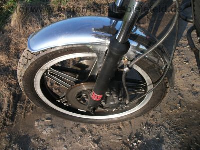 Honda_CX_500_C_PC01_rot_Custom_Chopper_orig__Auspuff_HM_449_462_1a_Chrom-Teile_20.jpg