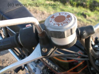 Suzuki_GS_750_E_orig__schwarz_1__Hd__Gepaecktraeger_Sturzbuegel_Breitlenker_34.jpg