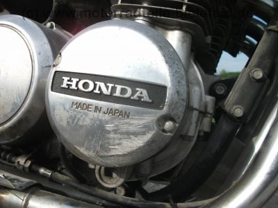 Honda_CB_650_RC03_rot_Sturz_EZ_79_46kW_63PS_29tkm_orig__Auspuff_-_wie_CB_500_550_650_750_900_F_C_RC01_RC04_RC05_RC06_RC08_81.jpg