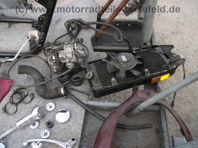 Honda_VT_600_C_Shadow_Custom-Umbau_Schwinge_Fender_Mono-Sitz_Tank-Tacho_orig__Auspuff_HM_MR1_E1_16tMls_23.jpg