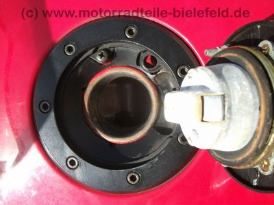 Kawasaki_GPX_600_R_ZX_600_C_rot-bunt_Micha_25kW_o__57_kW_orig__Auspuff_KHI_K_238_-_wie_GPZ_ZZR_ZZ-R_600_R_ZX_600_A_B_C_D_E_49.jpg