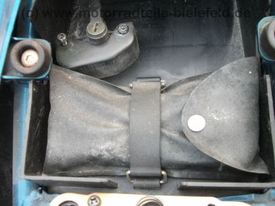 Suzuki_GSF_600_S_Bandit_GN77B_tuerkis_57kW_EZ98_2__Hd__10tkm_Crash_-_wie_GSX_GSF_GS_400_500_600_750_E_S_F_93.jpg