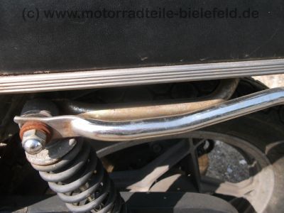 Suzuki_GS_550_E__original_schwarz-rot_Gepaeck-Traeger_-_wie_GS_400_500_750_D_E_L_T_41.jpg