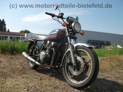 Suzuki_GS_550_E__original_schwarz-rot_Gepaeck-Traeger_-_wie_GS_400_500_750_D_E_L_T_51.jpg