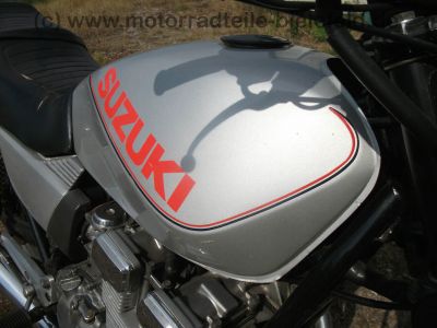 Suzuki_GSX_400_F_KATANA_GS40XF_-_wie_GS_400_500_550_650_750_D_E_G_40.jpg