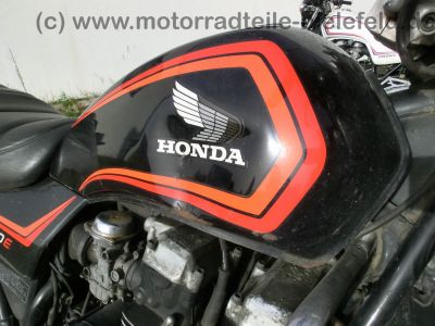 Honda_CBX_650_E_RC13_schwarz_3x_GIVI_Wingrack_Sito_Auspuff_Sturzbuegel_-_wie_CBX_550_750_F_F2_PC04_RC17_61.jpg