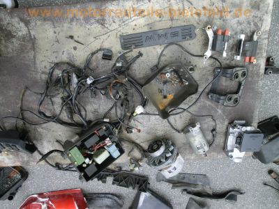 BMW_K_100_LT_braun_Ersatz-Teile_spares_spare_parts_-_wie_K_1100_100_RT_RS_90_.jpg