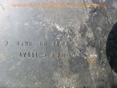Suzuki_GS_550_E_neon-gelb_Ersatz-Teile_spares_spare_parts_-_wie_GS_400_500_750_850_1000_E_131.jpg