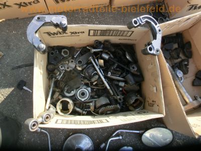 Suzuki_GS_550_E_neon-gelb_Ersatz-Teile_spares_spare_parts_-_wie_GS_400_500_750_850_1000_E_176.jpg