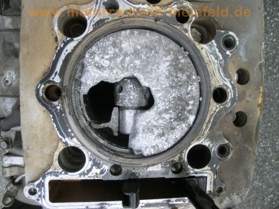 Honda_NX_650_Dominator_RD02_weiss_Hauptstaender_GIVI_Koffer-Traeger_-_wie_XR_SLR_FMX_650_RD06_RD08_RD09_Vigor_74.jpg