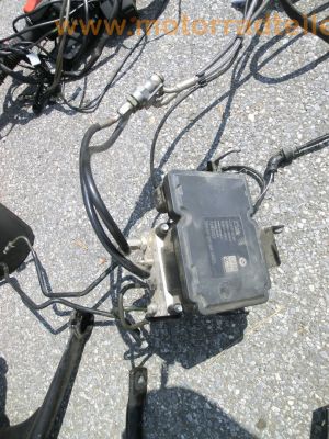 BMW_R_1200_RT_2008_Ersatz-Teile_spares_spare_parts_-_Motor_Auspuff_Fahrwerk_84.jpg
