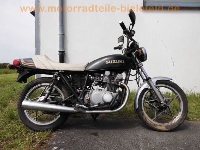 Suzuki_GS_400_E_Twin_Klassiker_Giuliari_Sitzbank_weiss_sonst_Original-Zustand_41.jpg