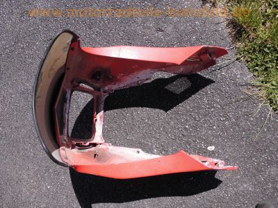 Honda_VF_1000_F_SC15_rot_V4-Tourer_-_wie_SC16_VF_500_700_750_1100_F_S_C_Sabre_Magna_15.jpg
