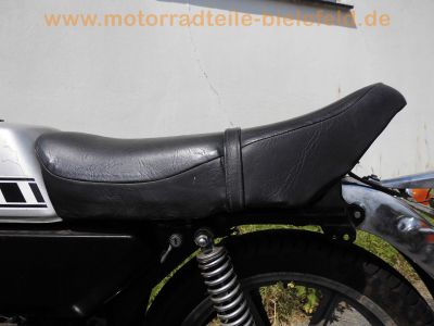 Yamaha_RD_200_DX_1E8_silber-grau_+_Ersatz-Teile_-_wie_DT_RD_RS_50_80_100_125_175_200_250_M_MX_MX-S_58.jpg