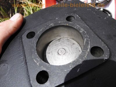 Suzuki_RV_125_Scrambler_Tracker_EZ_1980_stillgelegt_1990_Ersatz-Teile_spare-parts_-_wie_Rover_GT_TS_RV_50_75_80_90_125_ER_22.jpg