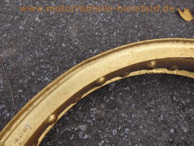 Borrani_Felgen_Raeder_wheels_rims_gold-eloxiert_WM_3x18_Record_B_M01_4470_und_2_15x18_-_36_RM-01-4782_20.jpg