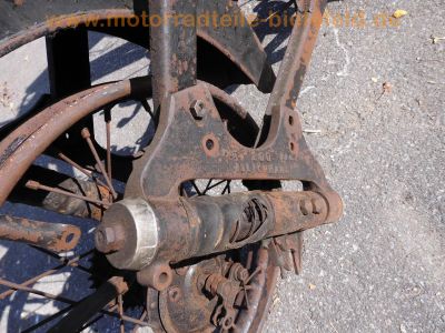 Puch_200_Oldtimer-Wrack_Bj__ca__1938_6PS_Doppelkolben-Motor_-_wie_Puch_125_150_175_220_250_350_SV_SGS_TL_TF_40.jpg