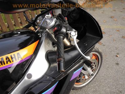 Yamaha_FZR_1000_3LE_EXUP_94_Fox_Eyes_6-Kolben-Bremse_Mono-Hoeckersitz_ABM-Rasten_Remus-Phoenix_Auspuff_-_wie_YZF_600_750_1000_R_52_.jpg