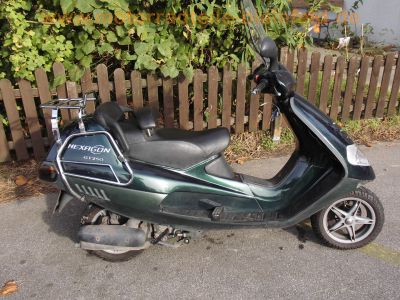 Piaggio_GT_250_Hexagon_4-Takt_Touren-Roller_mit_Motor_MF02E_aus_Honda_CN_250_Helix_-_wie_Hexagon_GT_GTX_LX_LXT_RST_EX__125_150_180_43_.jpg