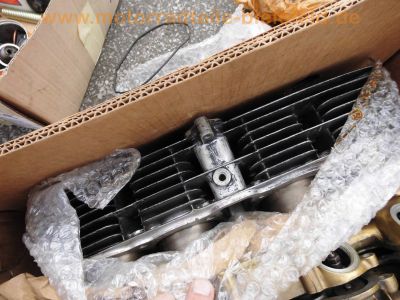 Honda_CB500Four_Ersatzteile_Motor_Zylinderkopf_Pleuel_Zylinder_Kolben_Getriebe_Dichtsatz_4.jpg