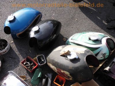 Honda_CB_500_Four_Konvolut_3x_Ersatzteile_spare-parts_-_wie_CB_350_400_500_550_750_F_Four_240.jpg