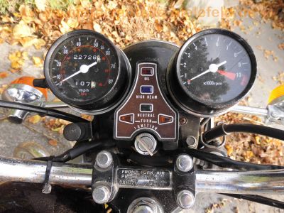 Honda_CM_400_T_NC01_Custom_braun-lila_ORIGINAL_US-Chopper_kurze_Chrom-Fender_Sturzbuegel_mit_Highway-Bars_-_wie_CM_CB_125_185_200_250_400_81.jpg