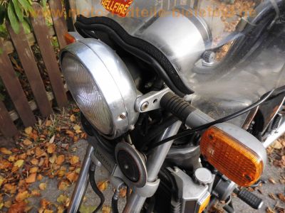 Honda_V45_US-Magna_VF_750_C_RC07_wie_RC09_schwarz_Scheibe_hohe_Sissy-Bar_kurze_Chrom-Fender_39.jpg