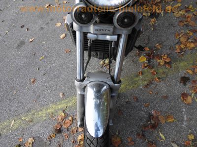 Honda_V45_US-Magna_VF_750_C_RC07_wie_RC09_schwarz_Scheibe_hohe_Sissy-Bar_kurze_Chrom-Fender_86.jpg