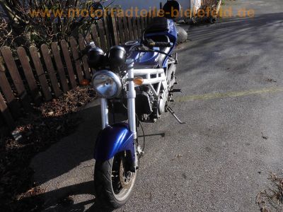 Hyosung_GT_650_NAKED_V2-Sportler_78PS_-_wie_Suzuki_SV_650_11_23.jpg