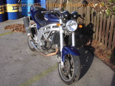 Hyosung_GT_650_NAKED_V2-Sportler_78PS_-_wie_Suzuki_SV_650_11_28.jpg