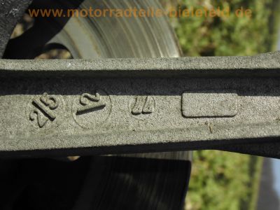 Yamaha_XS_360_1U4_mit_Gepaecktraeger_Chromfender_2x_Bremsscheibe_-_wie_XS_250_400_1U5_2A2_4G5_59.jpg