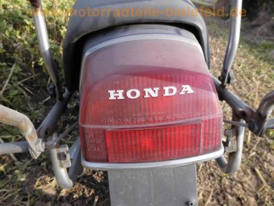 Honda_CX_500_lila_Ur-Guellepumpe_unfallfrei_Giuliari_Sport-Sitzbank_Gepaecktraeger_JAMA_Auspuff_-_wie_CX_400_500_650_E_C_PC01_PC06_32.jpg