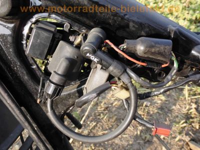 Honda_XL_500_R_PD02_rote_Sitzbank_ohne_Motor_Duplex-Bremse_-_wie_XL_250_350_500_600_R_S_MD03_MD_84.jpg