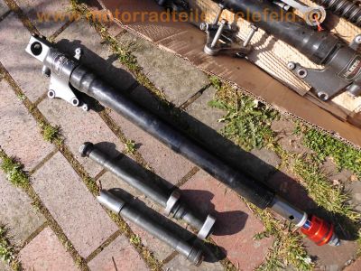 Aprilia_RSV_1000_Mille_RP_2003_Ersatzteile_spares_spare-parts_-_wie_Aprilia_RST_1000_Futura_Tuono_Falco_50.jpg