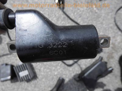 Ducati_Monster_M_600_Ersatzteile_spares_spare-parts_Gabel_Auspuff_Rastenanlagen_Airbox_Elektrik_-_wie_Ducati_600_750_900_SS_M_53.jpg