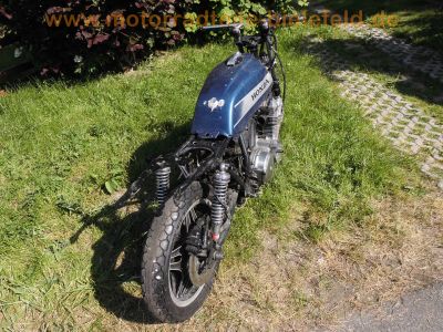 Honda_CB_900_F_Boldor_blau-silber_SC01_Wrack_für_Ersatzteile_-_Motor_Stummel-Lenker_35mm_Gabel_Fahrwerk_Bremsen_-_wie_CB_750_F_KZ_RC01_RC04_SC09_39.jpg