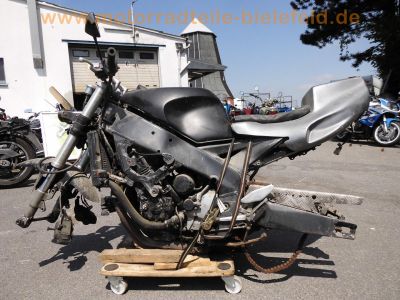 Yamaha_FZR_1000_3LE_EXUP_Streetfighter-Wrack_USD-Gabel_Superbike-Lenker_-_wie_FZ_FZR_600_750_Genesis_1.jpg