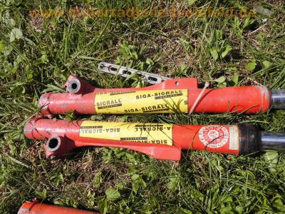 KTM_250_GS_-6_1978_Twinshock_Oldtimer-Enduro_mit_Brief_12kW_Geländesport_Moto-Cross_plus_Ersatzteile_-_wie_KTM_125_175_250_400_GS_MC_Veteranen-Cross_123.jpg