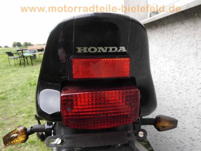 Honda_CB_500_S_PC32_schwarz_Crash_-_Motor_PC26E_wie_PC26_CBF_500_105.jpg