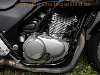 Honda_CB_500_S_PC32_schwarz_Crash_-_Motor_PC26E_wie_PC26_CBF_500_50.jpg
