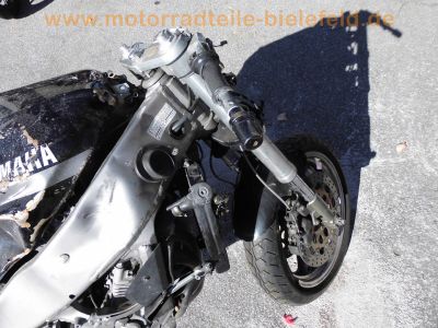 Yamaha_FZR1000_Exup_1992_Typ_3LK_CRASH_upside-down_USD-Gabel_-_wie_3LE_3LF_3GM_26.jpg